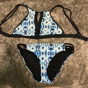Bikini set!